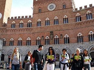 b310072132-siena-soffia-sulle-10-candeline-del-trekking-urbano-con-tanti-appuntamenti