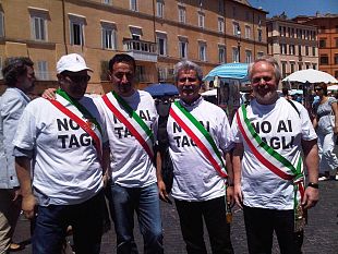 b006231442-i-toscani-al-fianco-dell-anci-contro-la-manovra