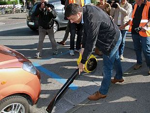 b310191806-oggi-la-giornata-di-pulizia-della-citta-organizzata-dagli-angeli-del-bello