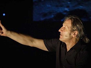 al-teatro-del-cestello-va-in-scena-il-cielo-in-bianco-e-nero