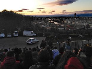 piazzale-il-coronavirus-non-ferma-lo-show-del-tramonto