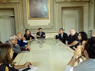 migranti-a-peretola-residenti-dal-prefetto-di-firenze