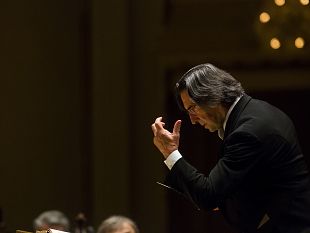 il-maestro-riccardo-muti-celebra-con-il-maggio-musicale-i-50-anni-del-suo-debutto-fiorentino