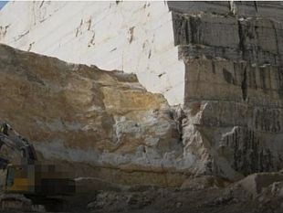 carrara-morto-schiacciato-da-una-gru-lavorando-il-marmo