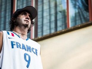 zatarra-canta-per-kobe-bryant