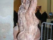 a702271106-statua-di-cioccolato-in-vendita-per-beneficenza