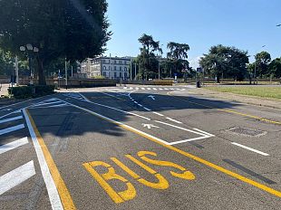 bus-turistici-via-da-lungarno-pecori-giraldi