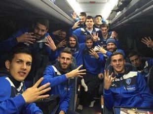 bologna-vs-empoli-2-3-maccarone-due-volte-in-gol-e-una-birra-a-bordocampo-con-gli-amici-di-bologna
