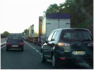 b102211411-tir-contro-new-jersey-stamane-fi-pi-li-bloccata