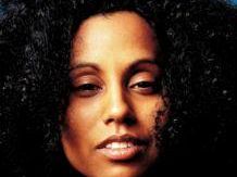 a407231819-pontassieve-susheela-raman-in-concerto-nel-centro-storico-martedi-27-luglio-alle-ore-2130