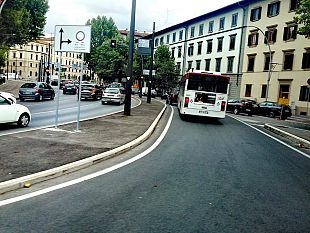 tramvia-domenica-torna-la-normale-circolazione-in-viale-strozzi