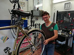 ciclisti-di-firenze-molto-fai-da-te-ma-ce-chi-investe-in-riparazioni