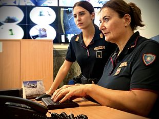 droga-nascosta-tra-la-vegetazione-nei-pressi-della-prefettura