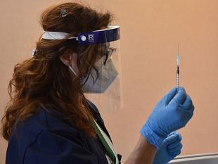 vanno-fatti-h24-anche-a-casa-per-over-80