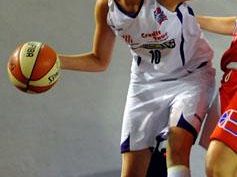 b202212048-il-fotoamatore-getta-alle-ortiche-una-preziosa-occasione