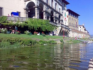 b107111523-mitica-al-debutto-nel-parco-il-nuovo-spettacolo