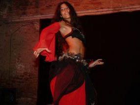 a610231934-san-salvi-nel-prossimo-week-end-la-danza-orientale