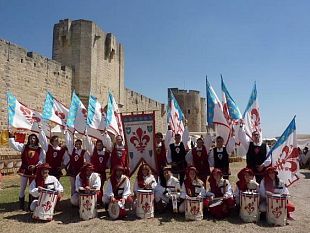 b008250235-il-giglio-di-firenze-egregiamente-sbandierato-in-francia