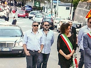 da-lastra-a-signa-a-san-fele-linspiegabile-strage-di-famiglia