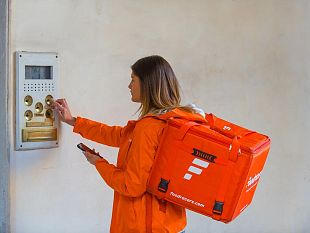 pranzi-e-cene-a-domicilio-a-empoli-sbarca-foodracers