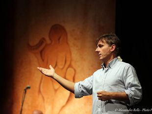 caveman-luomo-delle-caverne-nuove-repliche-al-teatro-puccini-sabato-20-ottobre-e-martedi-4-dicembre