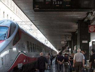 la-linea-ferroviaria-livorno-darsena-toscana-non-deve-interferire-con-la-fi-pi-li