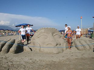 b107312028-1-mostra-di-sculture-di-sabbia