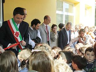 b205221912-il-sindaco-inaugura-la-nuova-scuola-dell-infanzia-sansovino