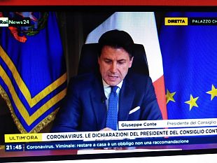 giuseppe-conte-aggredito-a-massa-da-un-no-vax