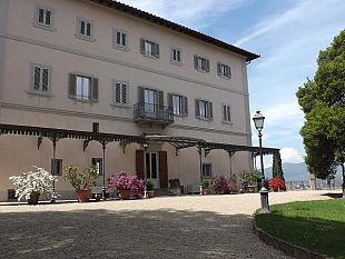 a-villa-bardini-il-nero-e-di-modainaugura-la-mostra-nero-su-nero