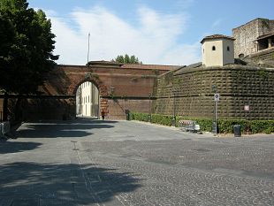 fortezza-da-basso-vita-nuova-per-lantico-rifugio-dei-medici