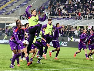 fiorentina-champagne-manita-alla-roma-e-classifica-da-sogno