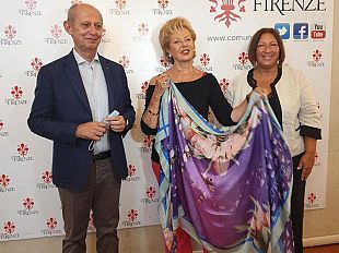 il-foulard-dautore-di-regina-schrecker