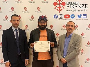 palazzo-vecchio-premiato-il-rider-che-ha-sventato-una-rapina