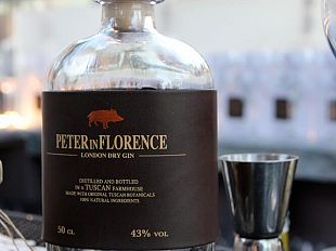il-gin-made-in-florence-conquista-la-terrazza-con-vista-su-firenze