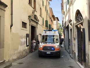 due-ragazze-sentono-odore-acre-e-bruciore-alla-gola-evacuata-la-biblioteca-di-empoli