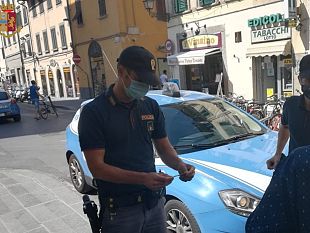 via-palazzuolo-controlli-della-polizia-di-stato