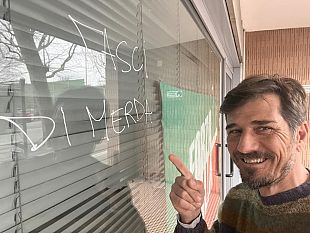 viale-corsica-imbrattata-la-sede-di-forza-italia