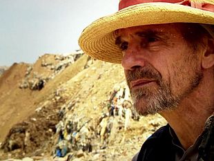 b305301551-jeremy-irons-da-cannes-a-firenze-per-l-anteprima-di-trashed