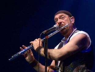 b006151923-max-gazze-jethro-tull-bandabardo-skiantos-e-tanti-altri-live-a-firenze