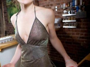 a806301339-contemporaneacollinefestival-domani-sera-joan-as-a-police-woman-alla-rocca-di-carmignano