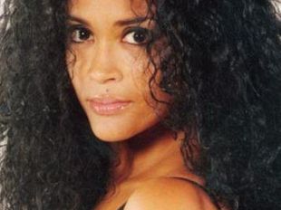 a903181442-diamante-la-serata-cool-del-palace