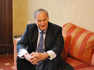 b311151424-il-sindaco-renzi-ha-incontrato-in-palazzo-vecchio-l-ambasciatore-degli-usa