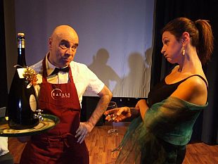 b102071436-indovina-chi-viene-a-cena-all-osteria