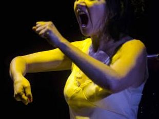 b402041554-gli-spettacoli-teatrali-del-fine-settimana-commedie-gialli-noir