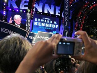 a908262235-usa-e-morto-all-eta-di-77-anni-ted-kennedy
