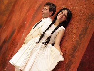 b301131220-fondazione-pontedera-teatro-la-stagione-teatrale-2013