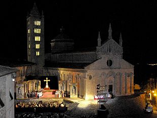 b107252019-madama-butterfly-e-carmen-protagoniste-di-lirica-in-piazza