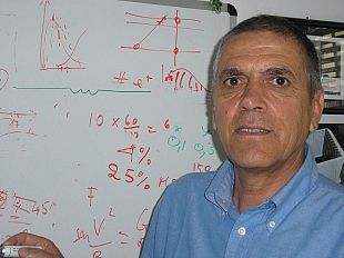 la-chiave-dellamicizia-al-fisico-italiano-franco-cervelli