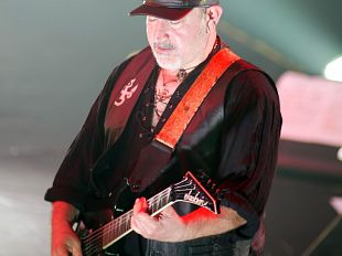 ghigo-renzulli-tra-un-progetto-solista-e-i-40-anni-dei-litfiba